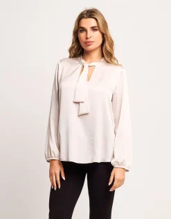 Camicia in raso con cravattina