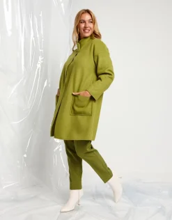 Cappotto con collo a fascetta