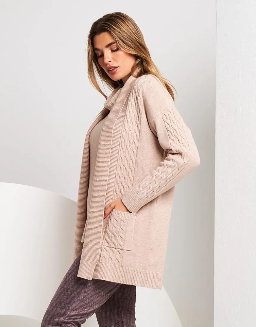 Cardigan a coste con lavorazione