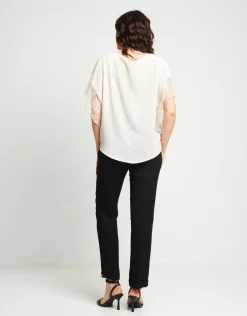Casacca con alette e spalle in pizzo