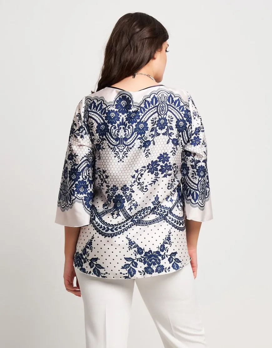 Casacca svasata in fantasia pizzo