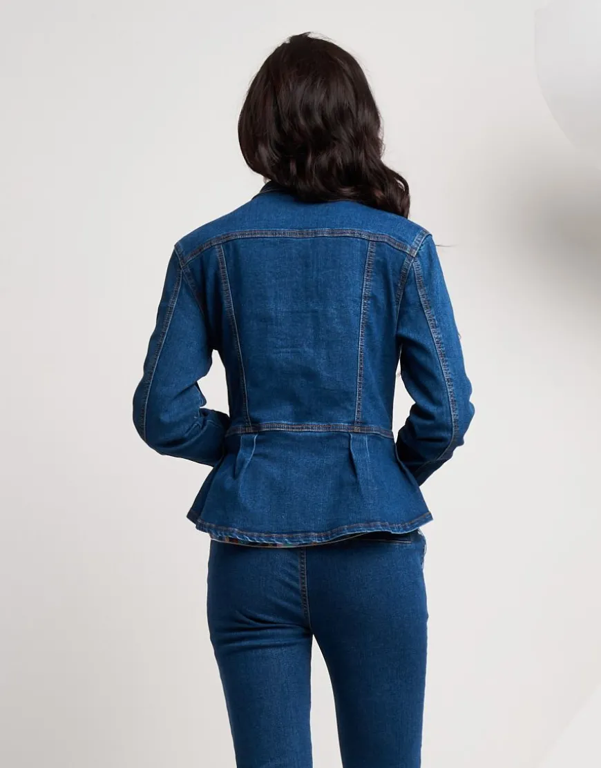 Giubbino in jeans con baschina