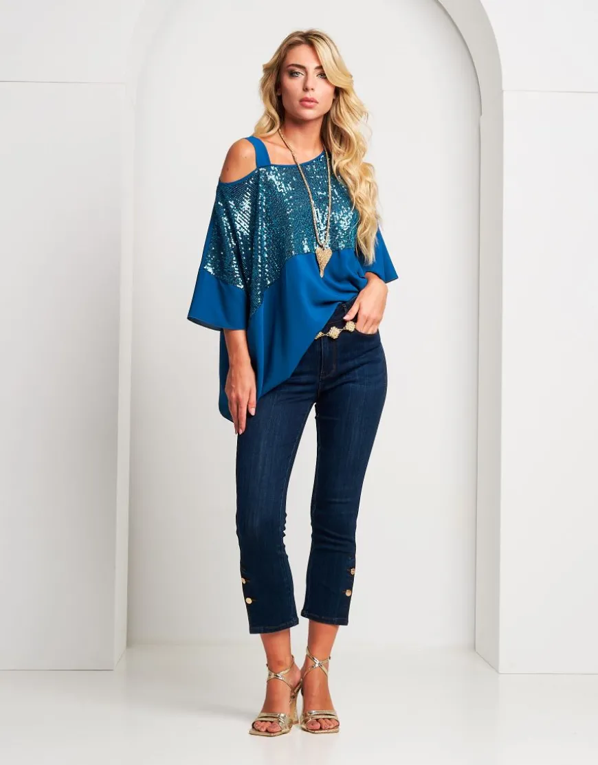 Jeans 5 tasche con spacco e bottoni