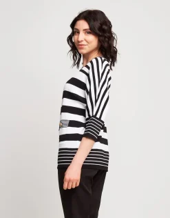 Maglia a righe con bottoni e tasche