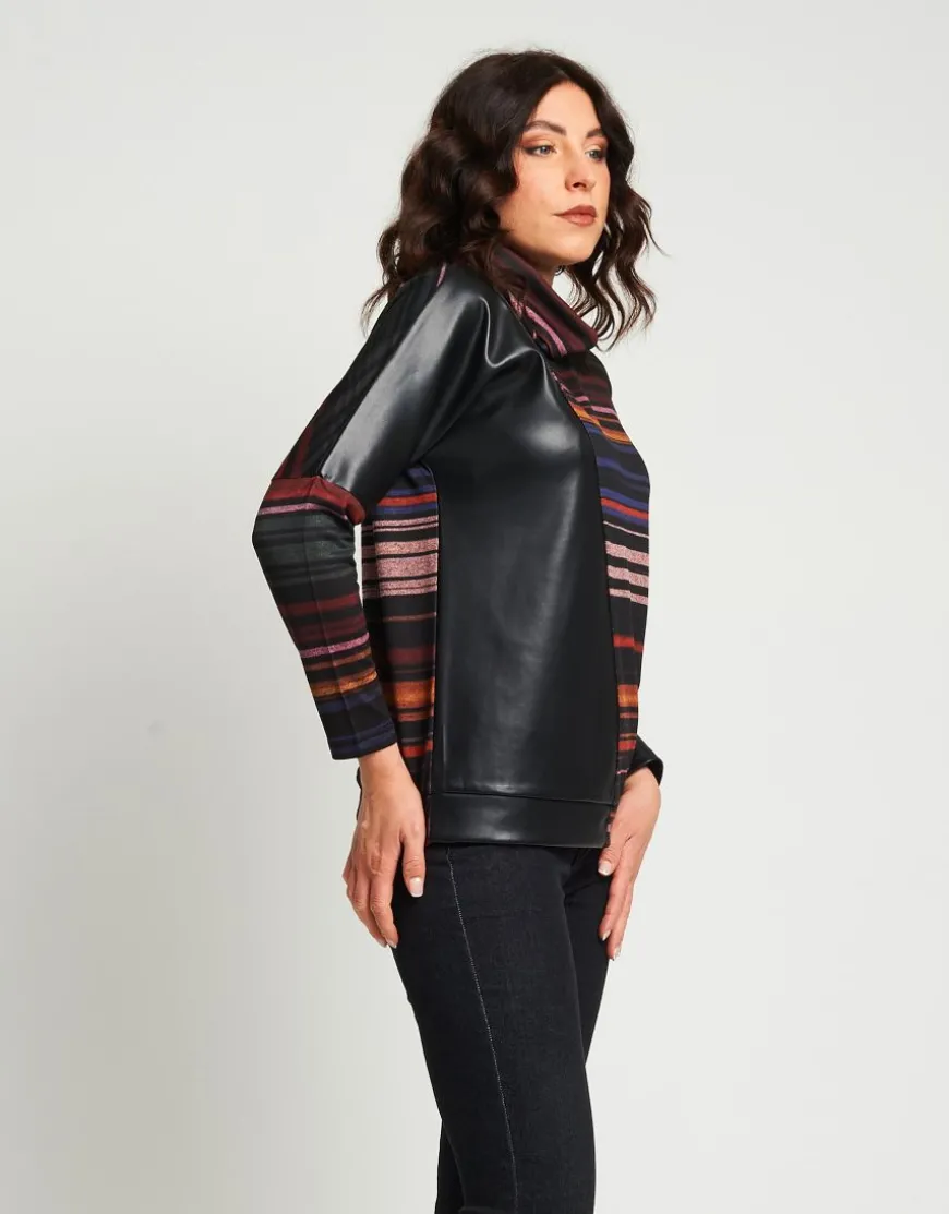 Maglia a righe con collo alto e inserti