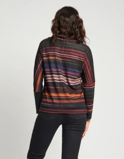 Maglia a righe con collo alto e inserti