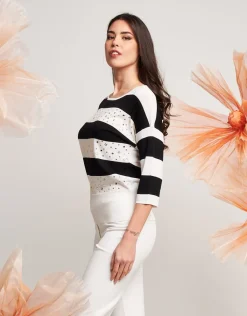Maglia a righe con dettagli