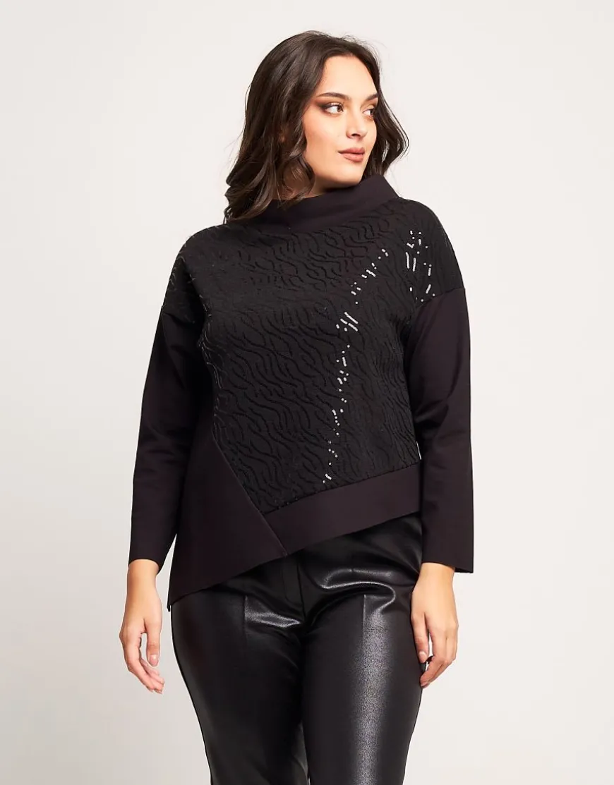 Maglia asimmetrica con ricamo in paillettes