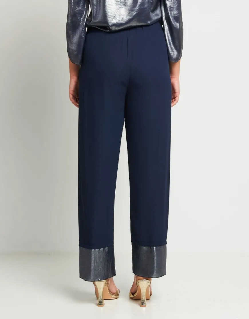 Pantalone blu con bordi laminati