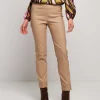 Pantalone con elastico e risvolto