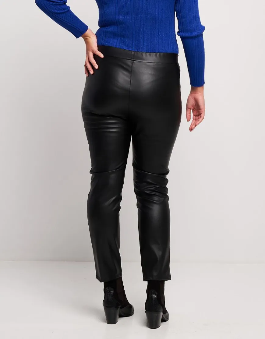 Pantalone in ecopelle con elastico