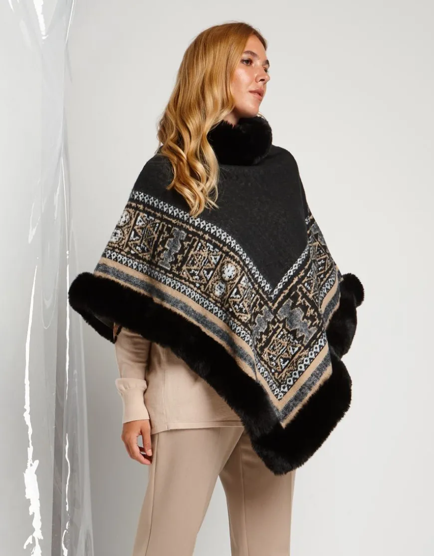 Poncho con bordi e greca