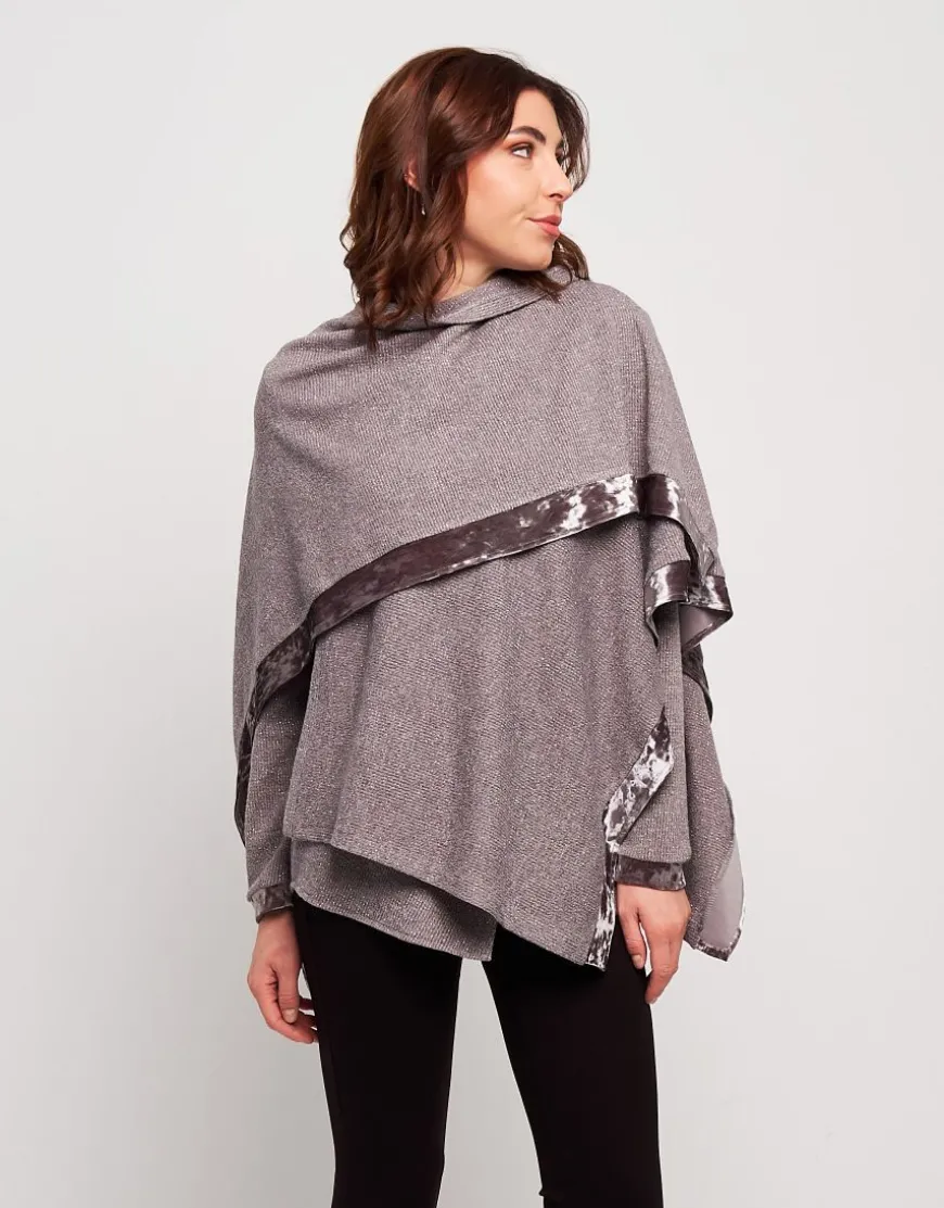 Poncho con bordure in velluto