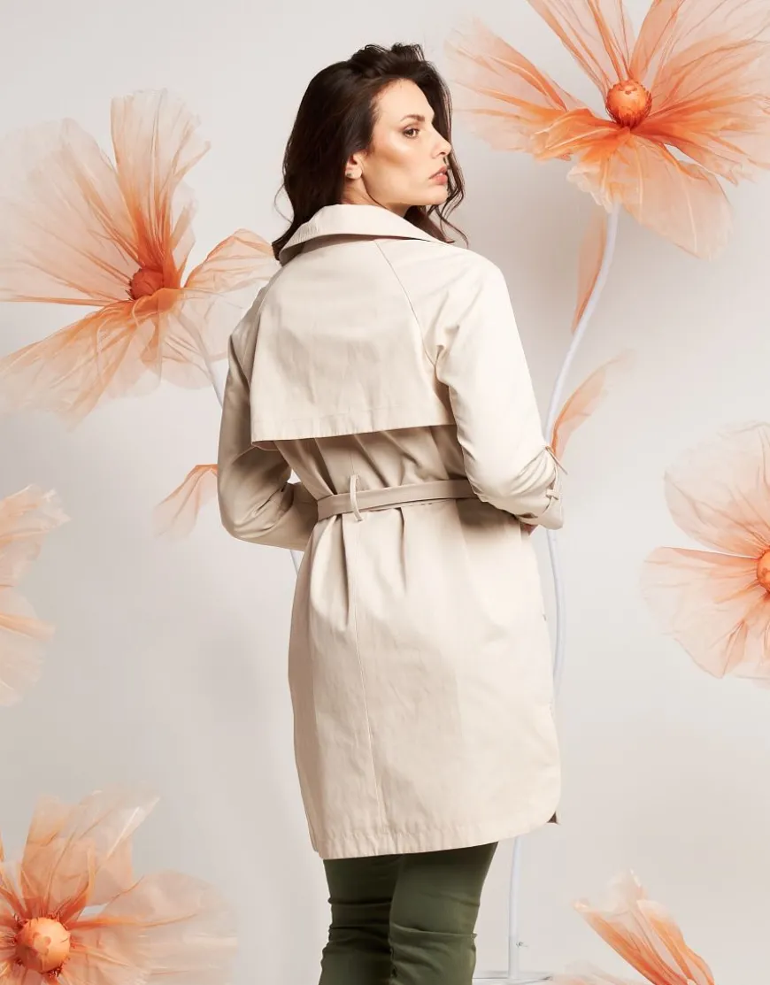 Trench con cintura in vita