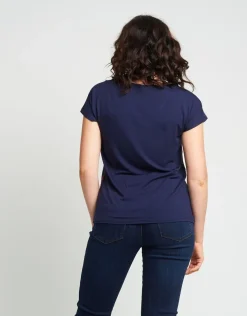 T-shirt fantasia con dettagli dorati