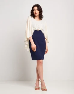 Vestito a tubino con mantellina
