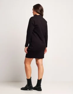 Vestito con collo a cratere e ricamo di paillettes